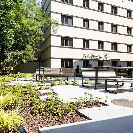 Elegant Near Old Town - Ac - Lift Apartment